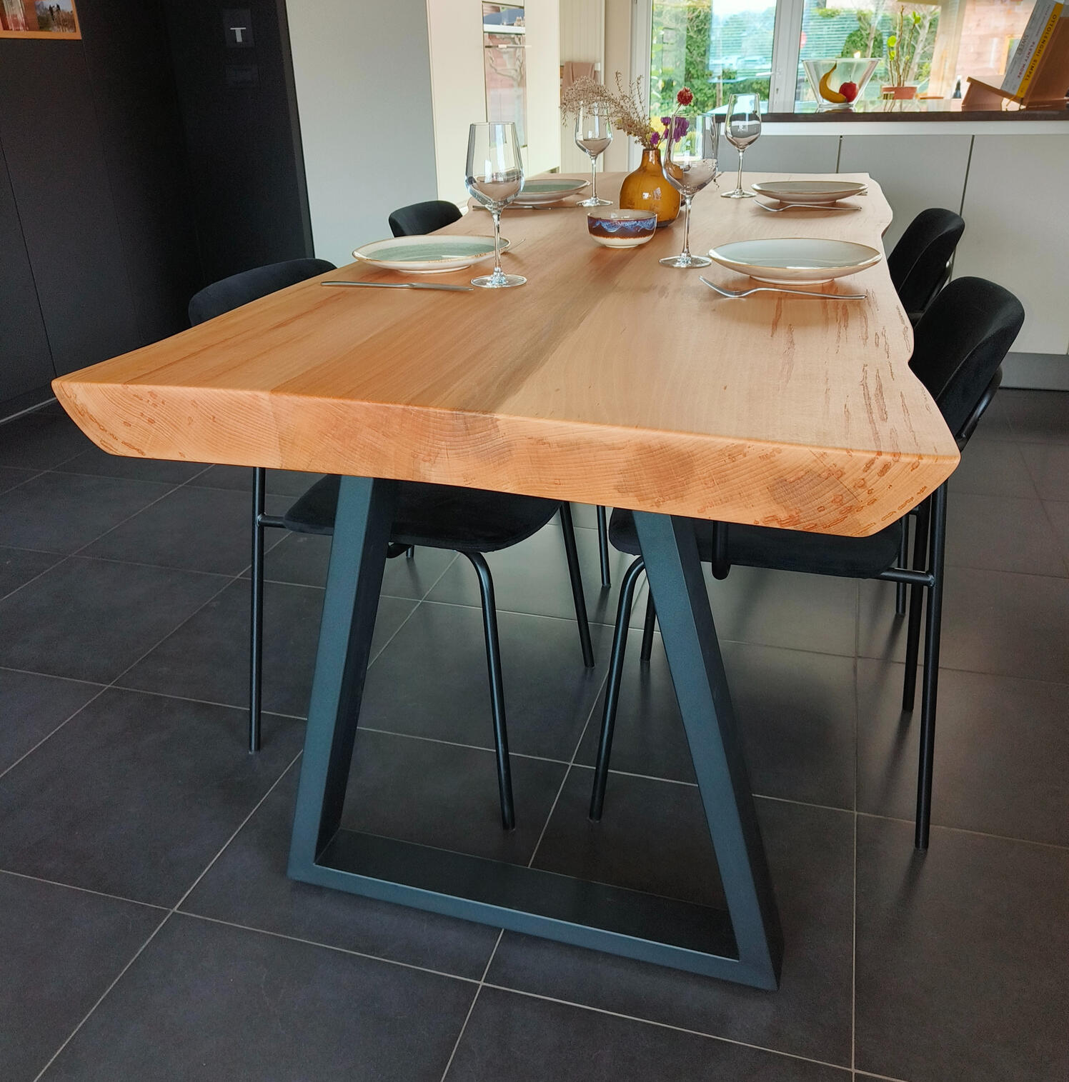 Beuken boomstamtafel, live edge tafel