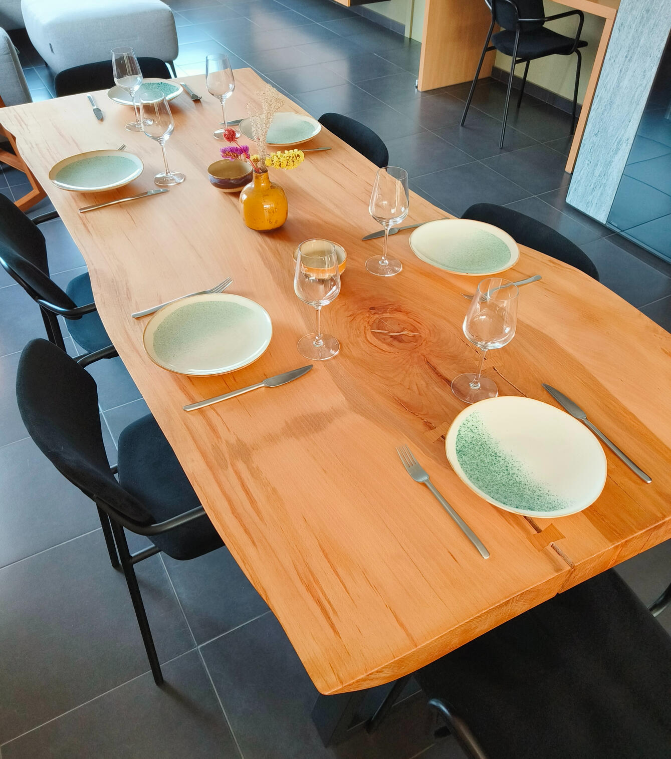 Beuken boomstamtafel, live edge tafel